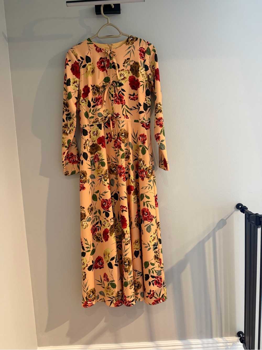 Alexia Admor Peach Long-Sleeve Floral Midi Dress